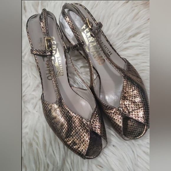 Salvatore Ferragamo women's vintage peep toe 3" metallic reptile print heel s4 - Picture 10 of 10
